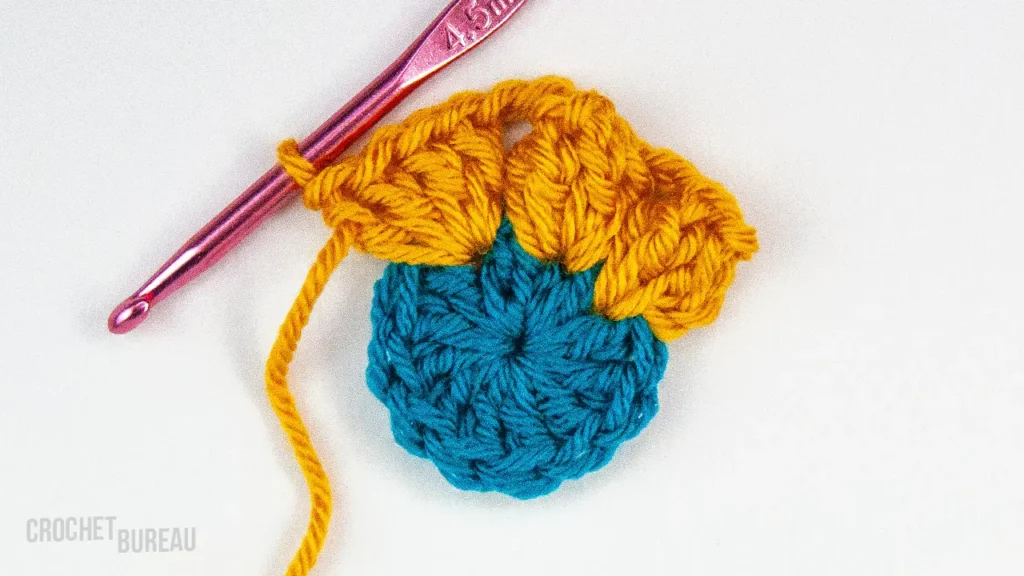 2 row for crochet a Granny Square for beginners